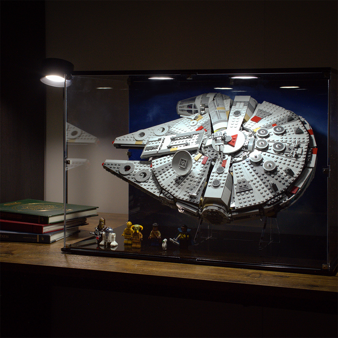 display case for LEGO® Star Wars™ UCS Millennium Falcon™ 75192 & 10179 
