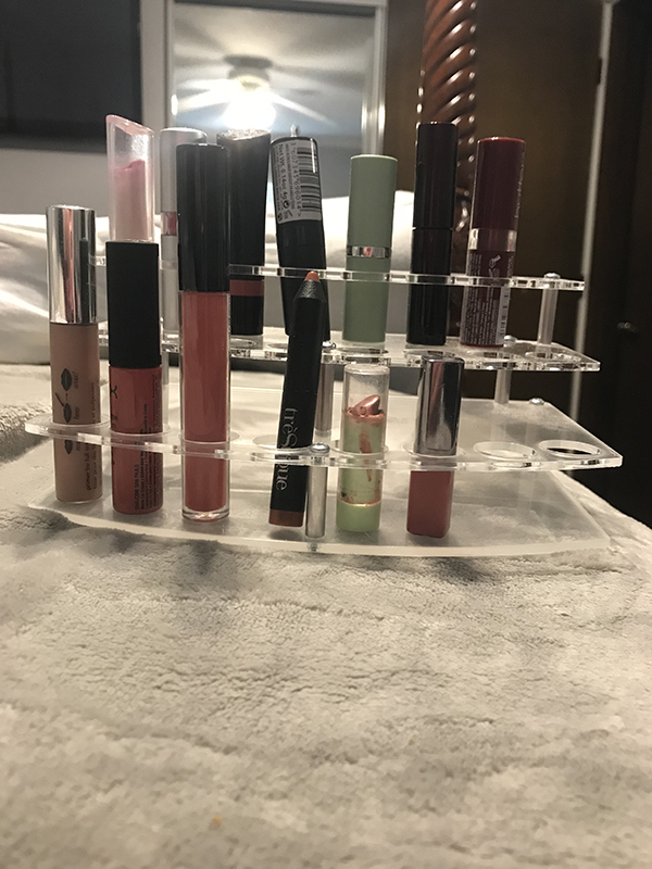 makeup organizers 